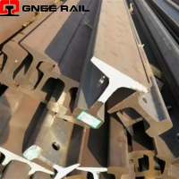 مسار السكك الحديدية الصلب